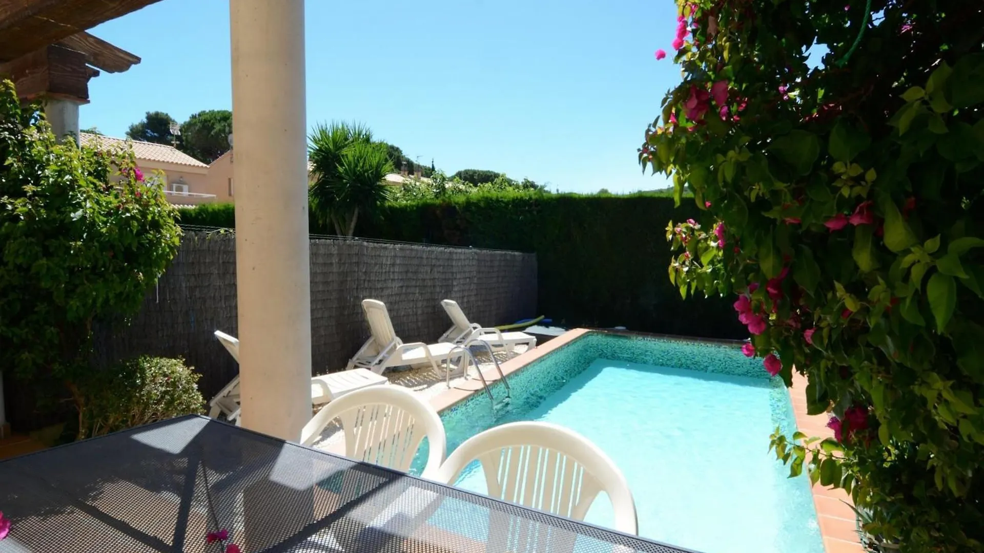 Villa Casa Fluvia Apartment L'Escala